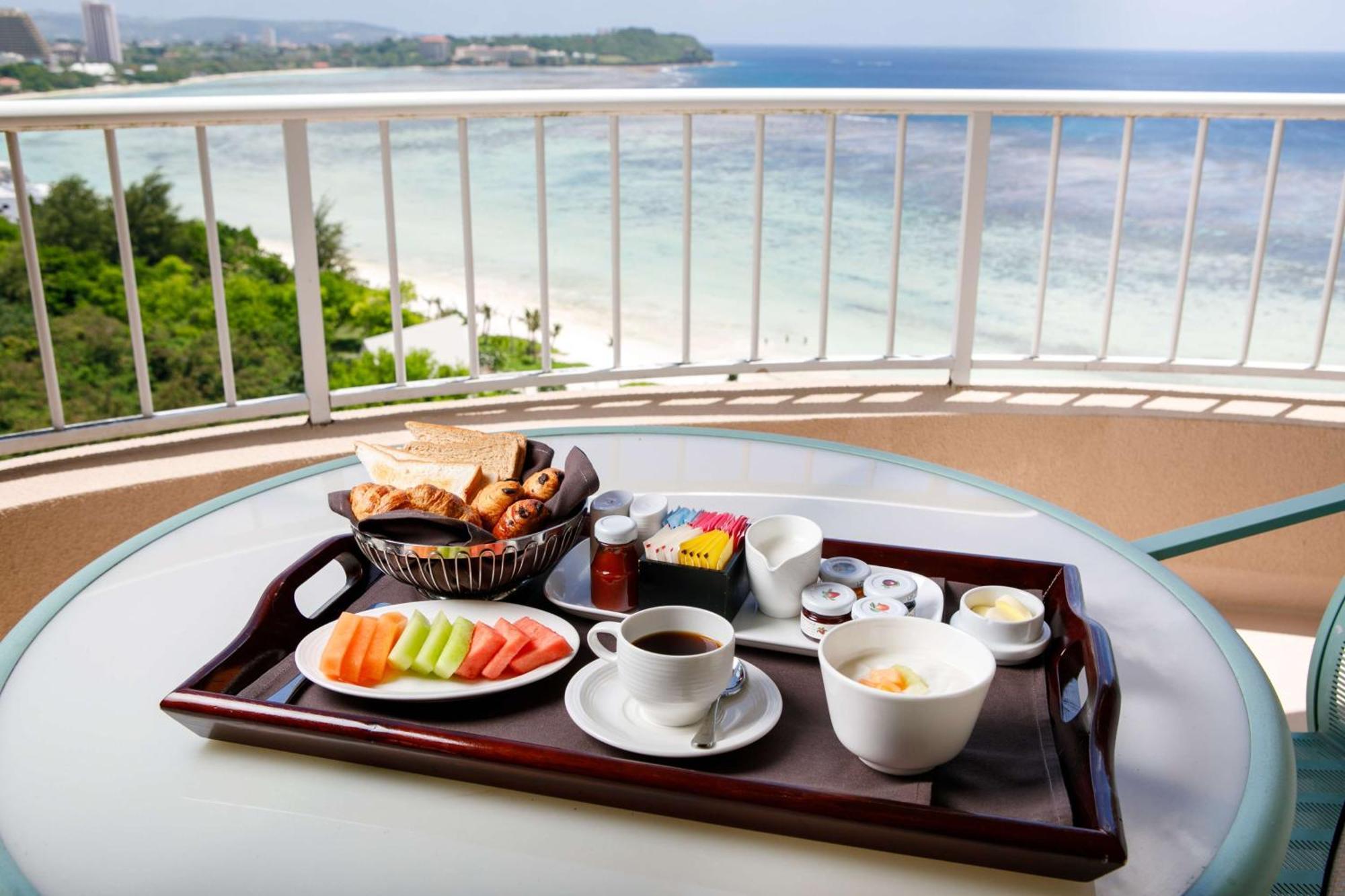 Hyatt Regency Guam Hotel Tumon Exterior photo