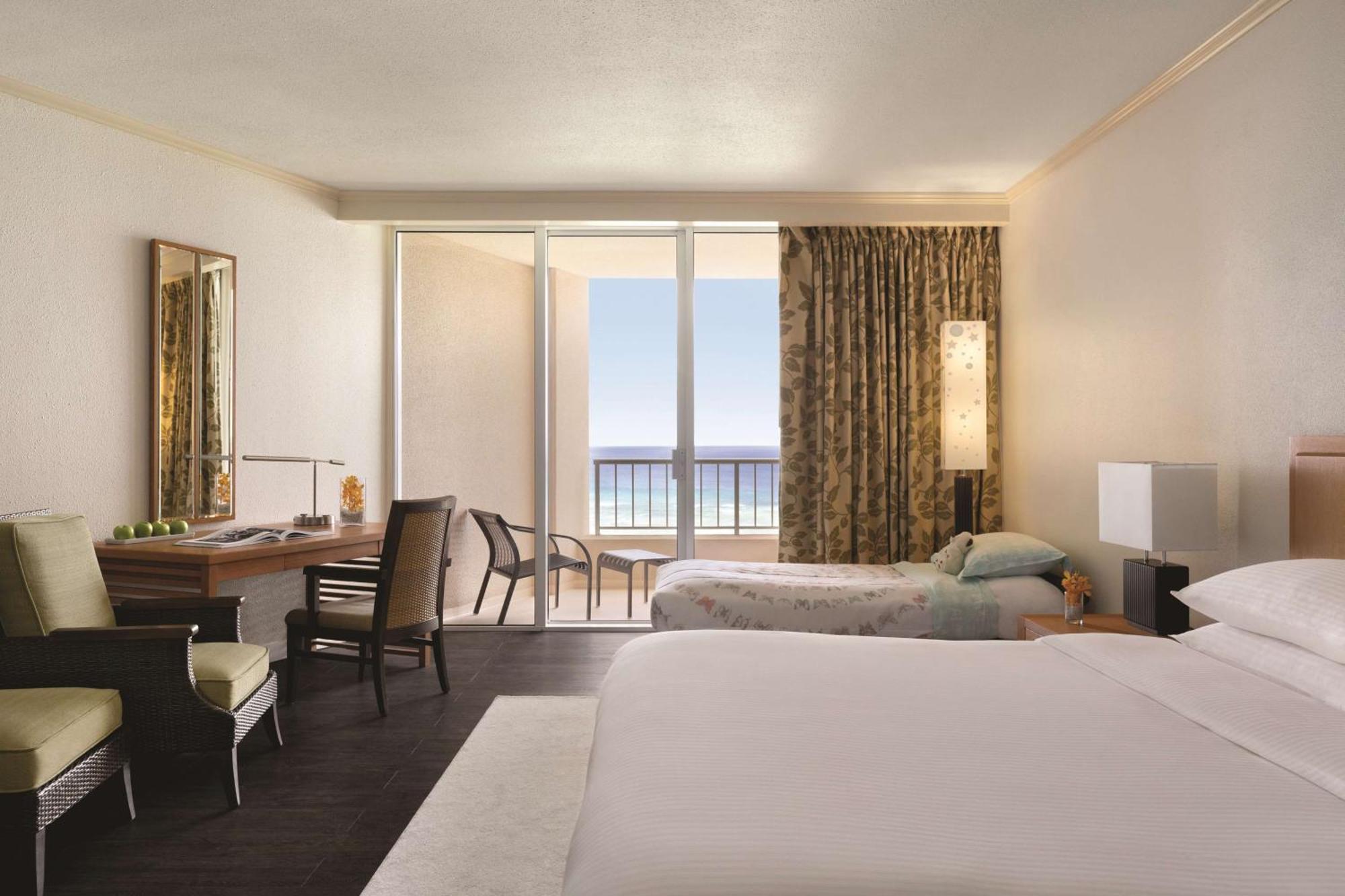Hyatt Regency Guam Hotel Tumon Exterior photo